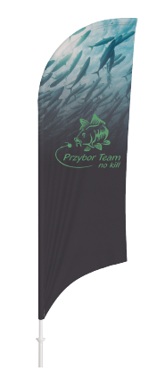 Flaga wiatrowa z nadrukiem. Flaga reklamowa z grafiką ryb i logo wędkarskim, druk flag.