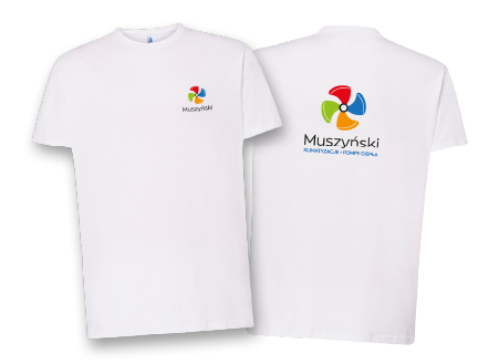 Biały T-shirt z kolorowym nadrukiem stylizowanego wiatraka lub wentylatora oraz tekstem pod spodem, widok z przodu i z tyłu koszulki.