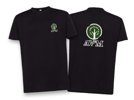 Czarny T-shirt z zielonym nadrukiem drzewa w okręgu i literami "AVM". Koszulka z nadrukiem.
