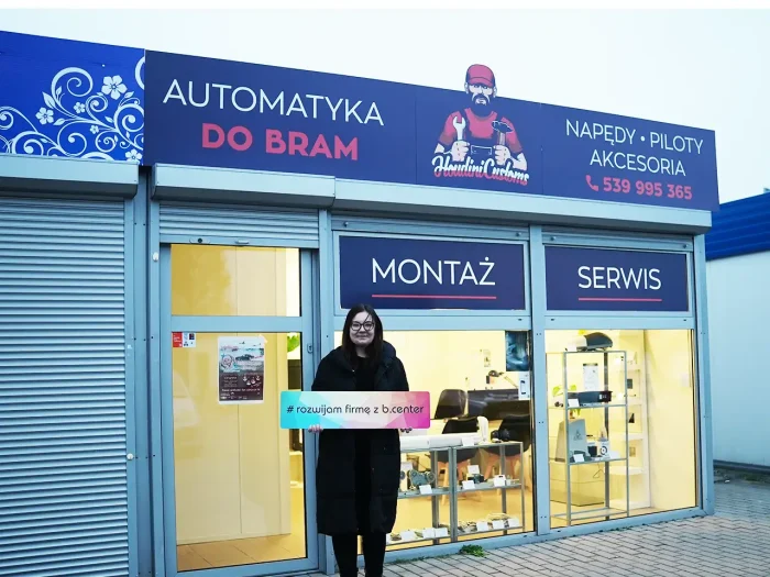 oklejenie witryn dla Houdini Customs Piła